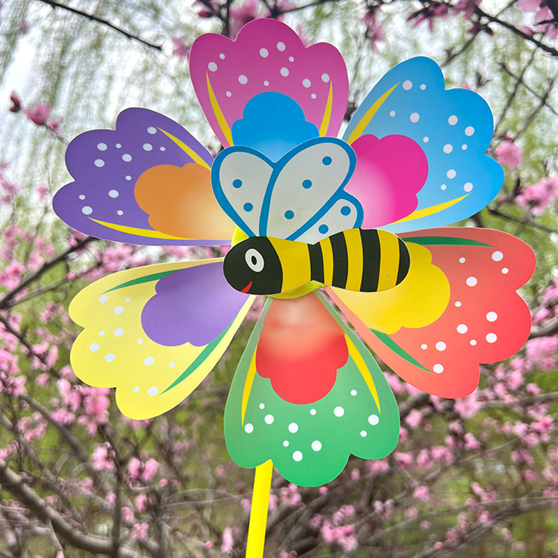 1 szt. Kreskówkowy wiatraczek  – Kids Outdoor Garden Toys recenzja i cena
